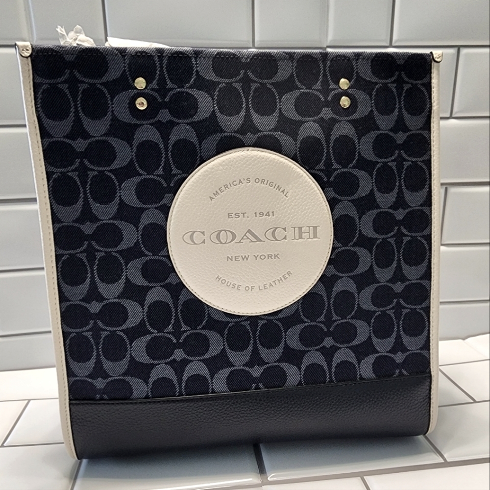 Coach Dempsey 22 Tote denim